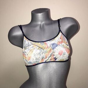 Victorias Secret Sheer Mesh Unlined Wireless Bralette Bra Floral Print Medium.